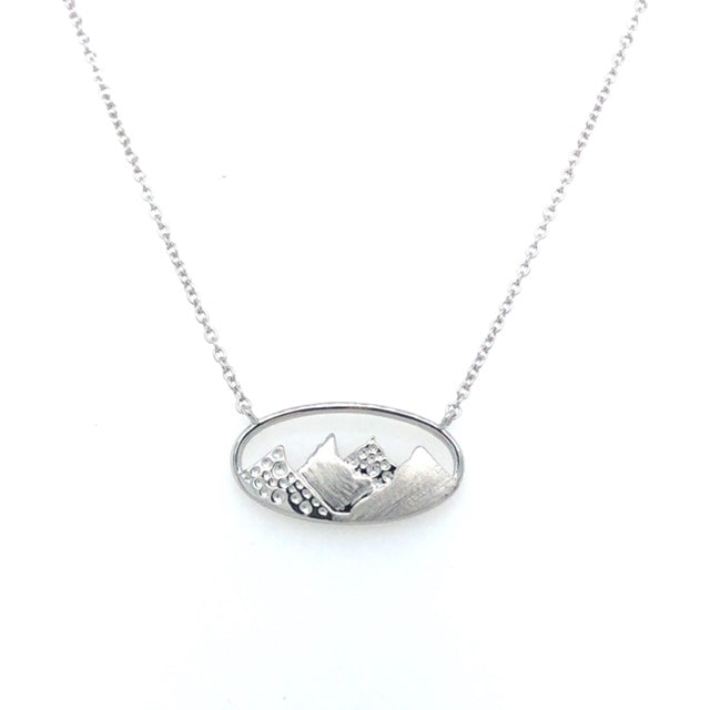SS Small Oval Hammered Mountain Necklace