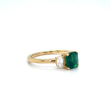 Emerald & Diamond Ring in Yellow Gold